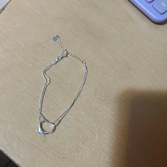 Elegant Silver Heart Pendant Necklace & bracelet - Picture 2 of 3